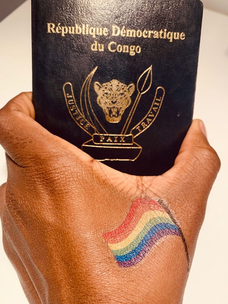 Témoignage lesbien 9 2 main passeport4 Voix Lesbiennes