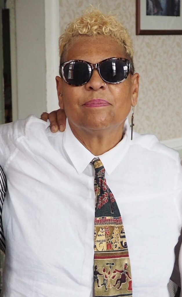 Sokari Ekine 5 Ekine Sokari photo9 628x1024 1 Voix Lesbiennes