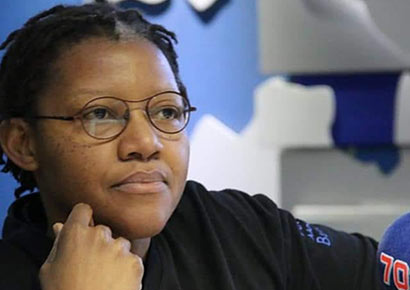 Phumi Mtetwa Simon Nkoli Feather Award 2018 Voix Lesbiennes